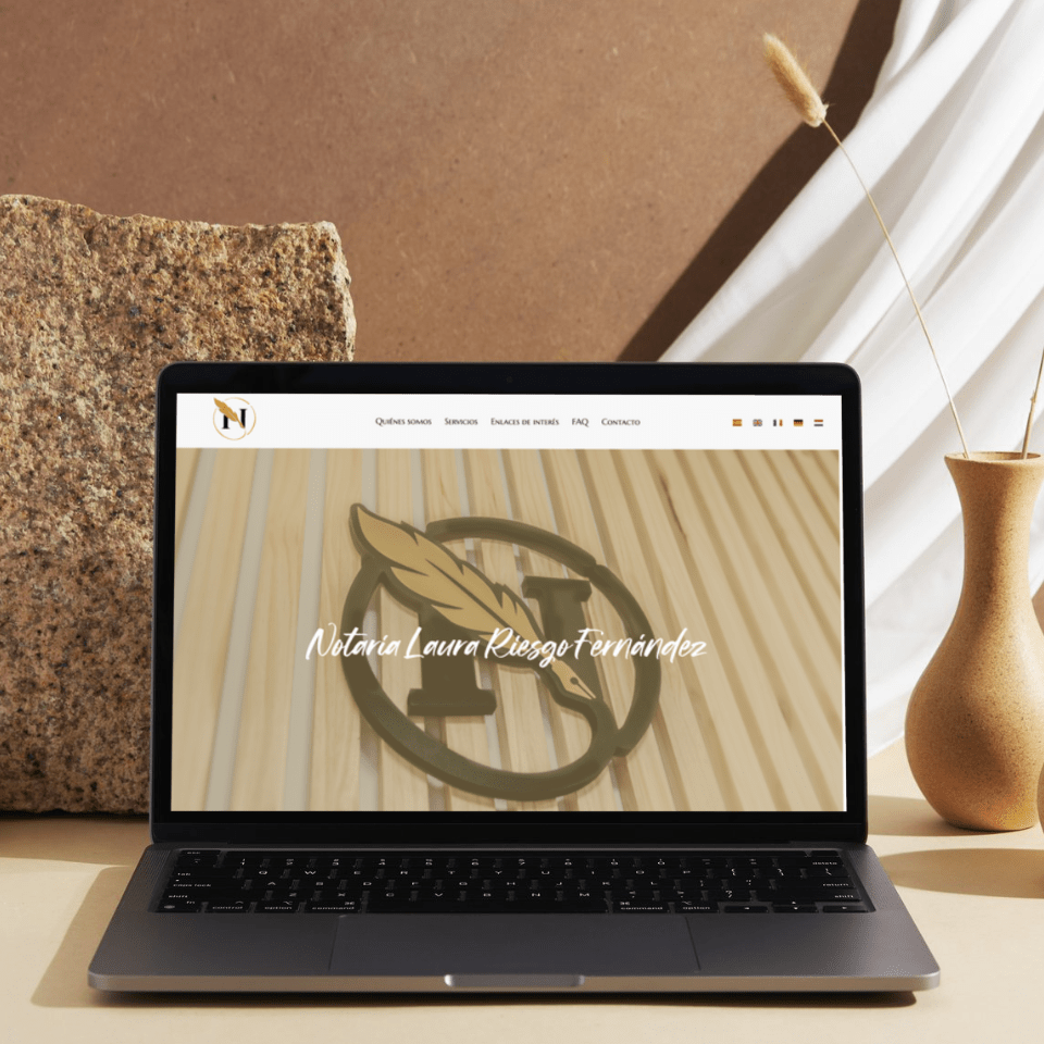 notaria laura riesgo - diseño web